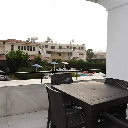 Alexis - 2-bedroom With Swimming Pool アパート