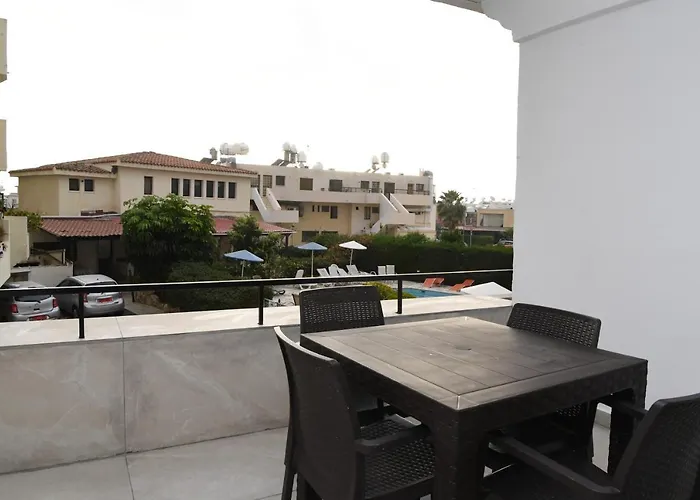 Alexis - 2-bedroom With Swimming Pool Apartmán