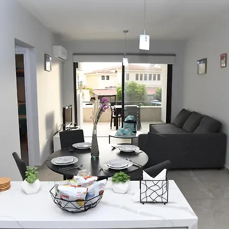 アパート Alexis - 2-bedroom With Swimming Pool パ フォス