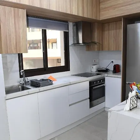 Alexis - 2-bedroom With Swimming Pool Апартаменты