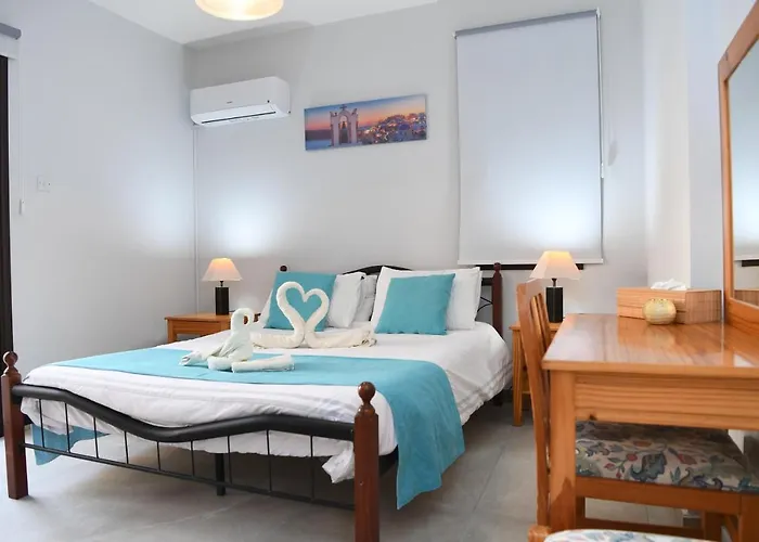 Alexis - 2-bedroom With Swimming Pool *