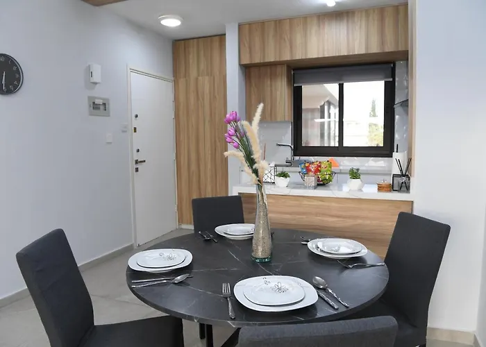 아파트 Alexis - 2-bedroom With Swimming Pool *