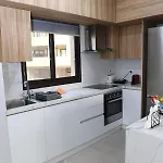 Alexis - 2-bedroom With Swimming Pool Apartament
